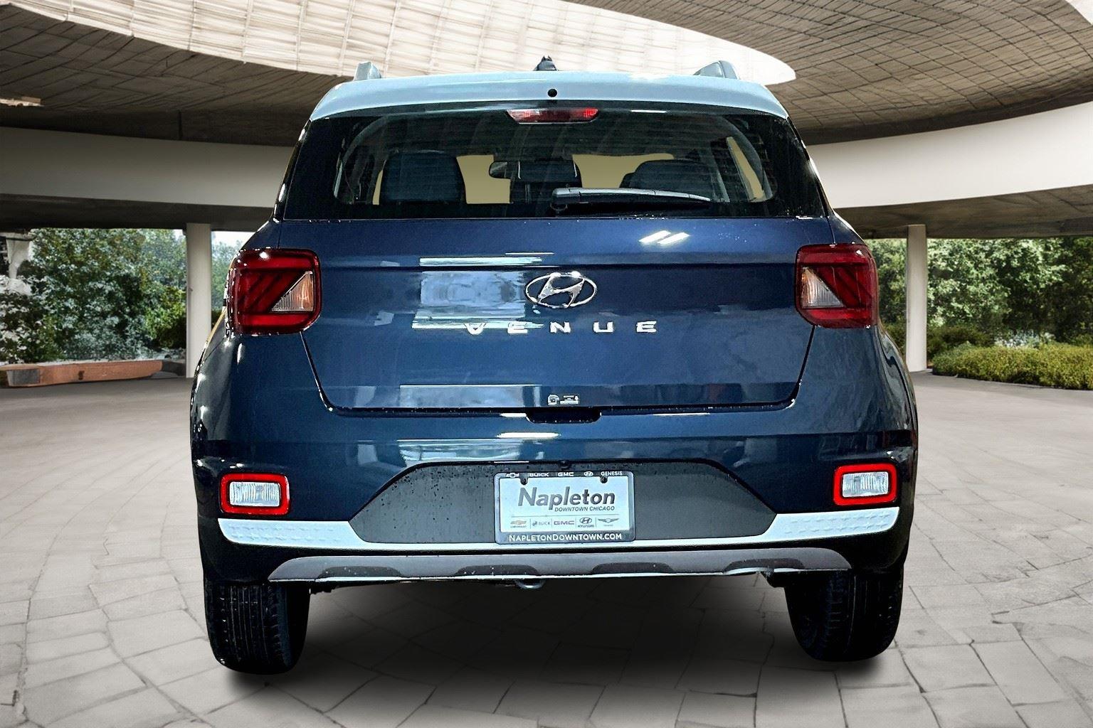 2025 Hyundai Venue SEL photo 45