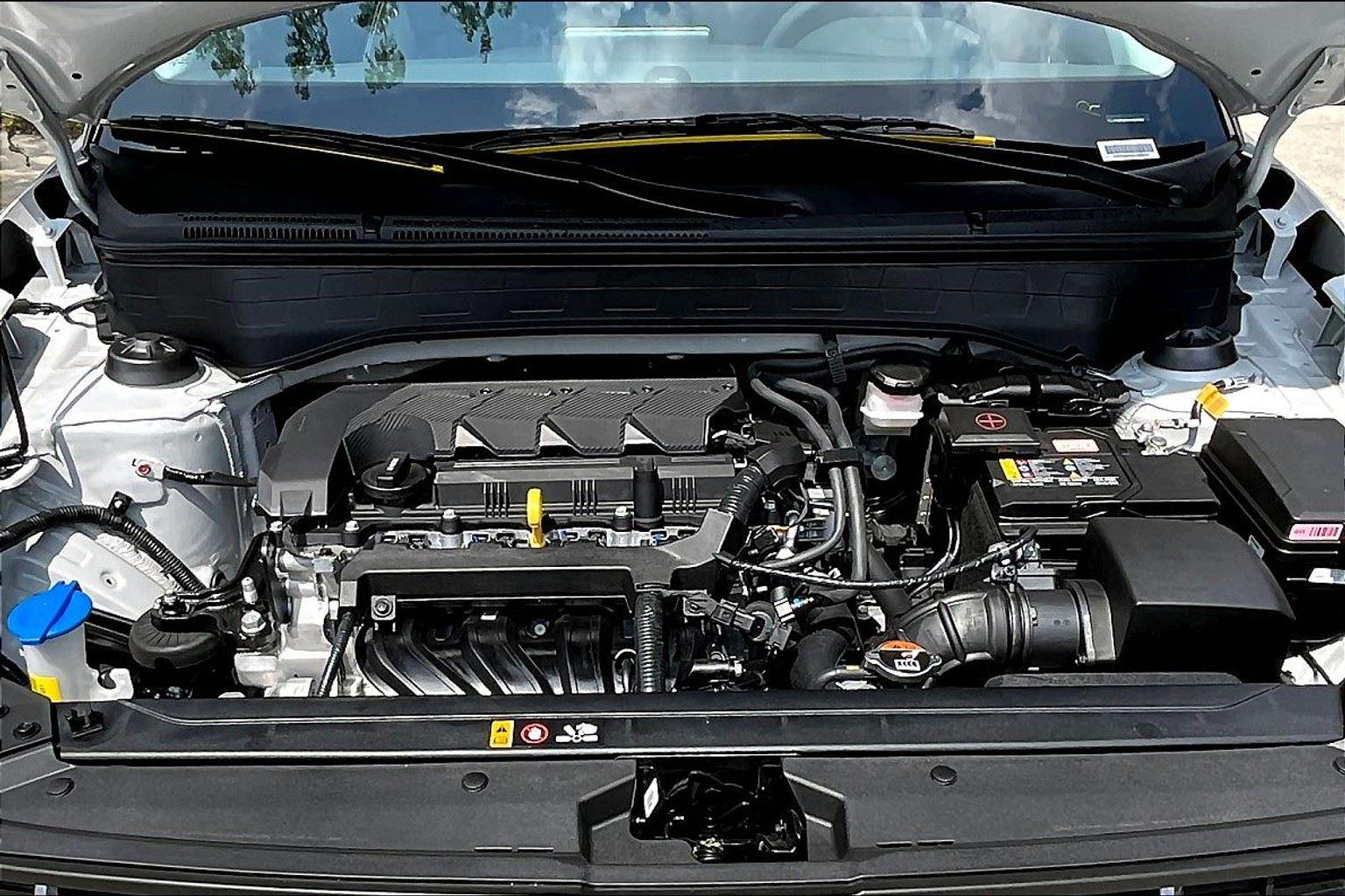 2025 Hyundai Venue SEL photo 10