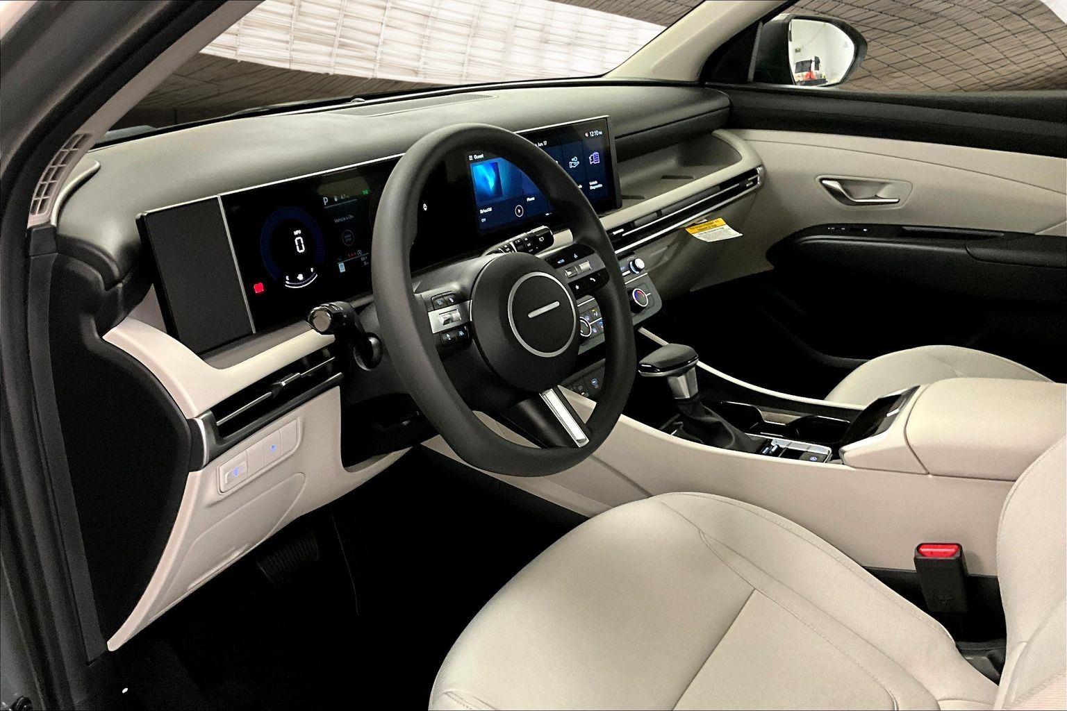 2026 Hyundai Tucson SE photo 45