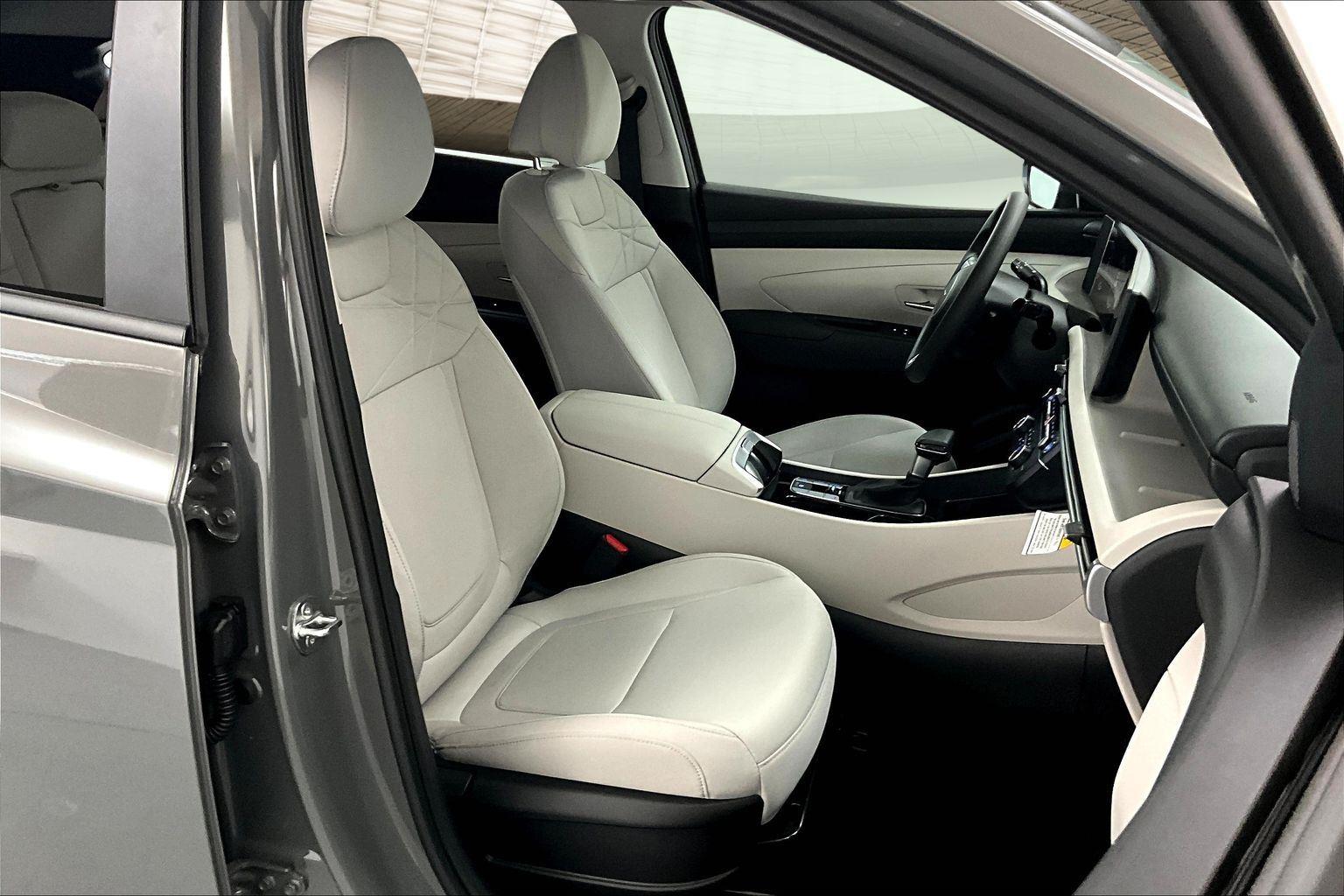 2026 Hyundai Tucson SE photo 47
