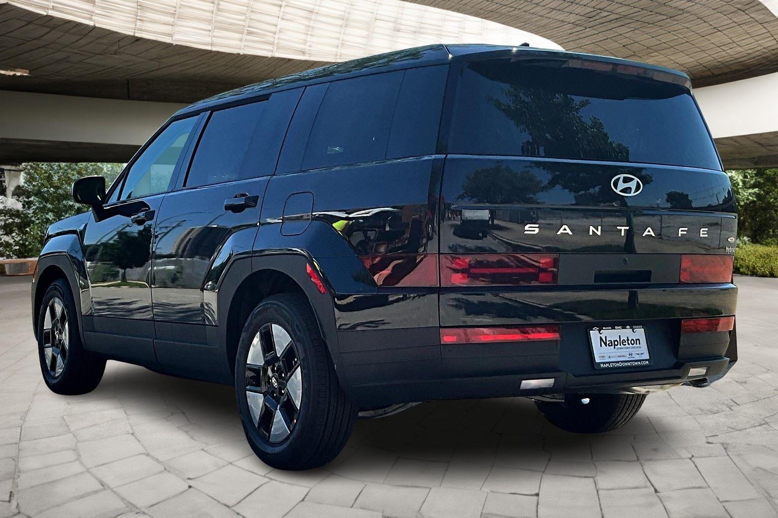 2026 Hyundai Santa Fe SE photo 3