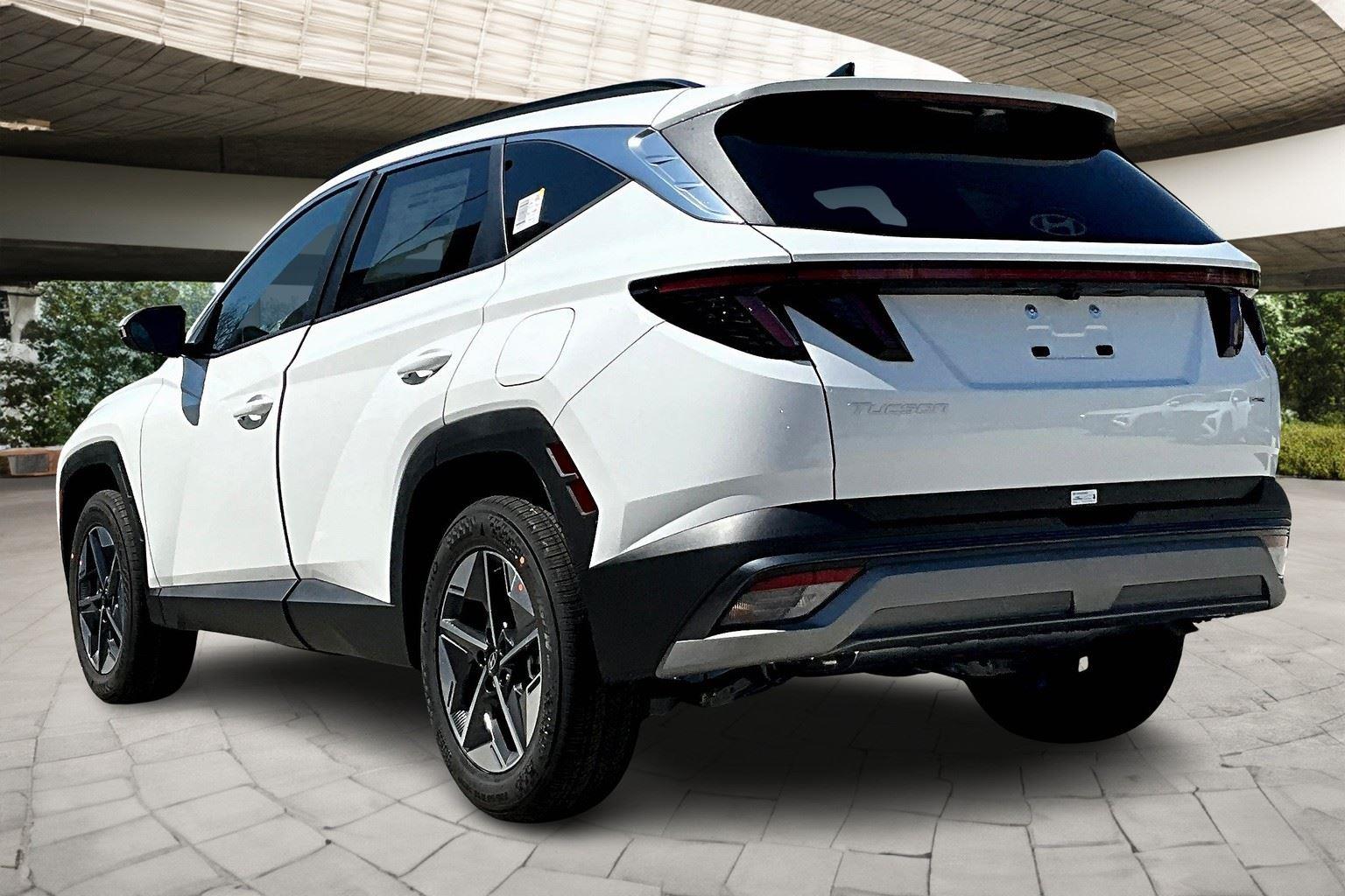 2026 Hyundai Tucson SEL Convenience photo 3