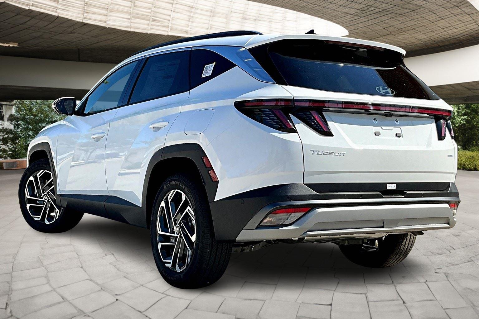 2026 Hyundai Tucson Limited photo 3