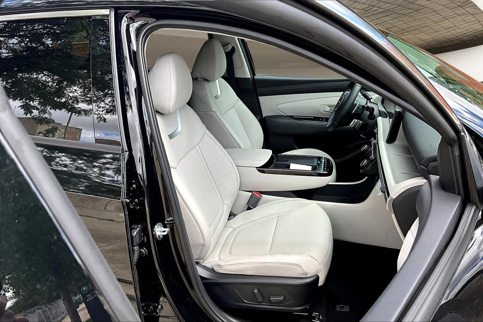 2026 Hyundai Tucson SE photo 22