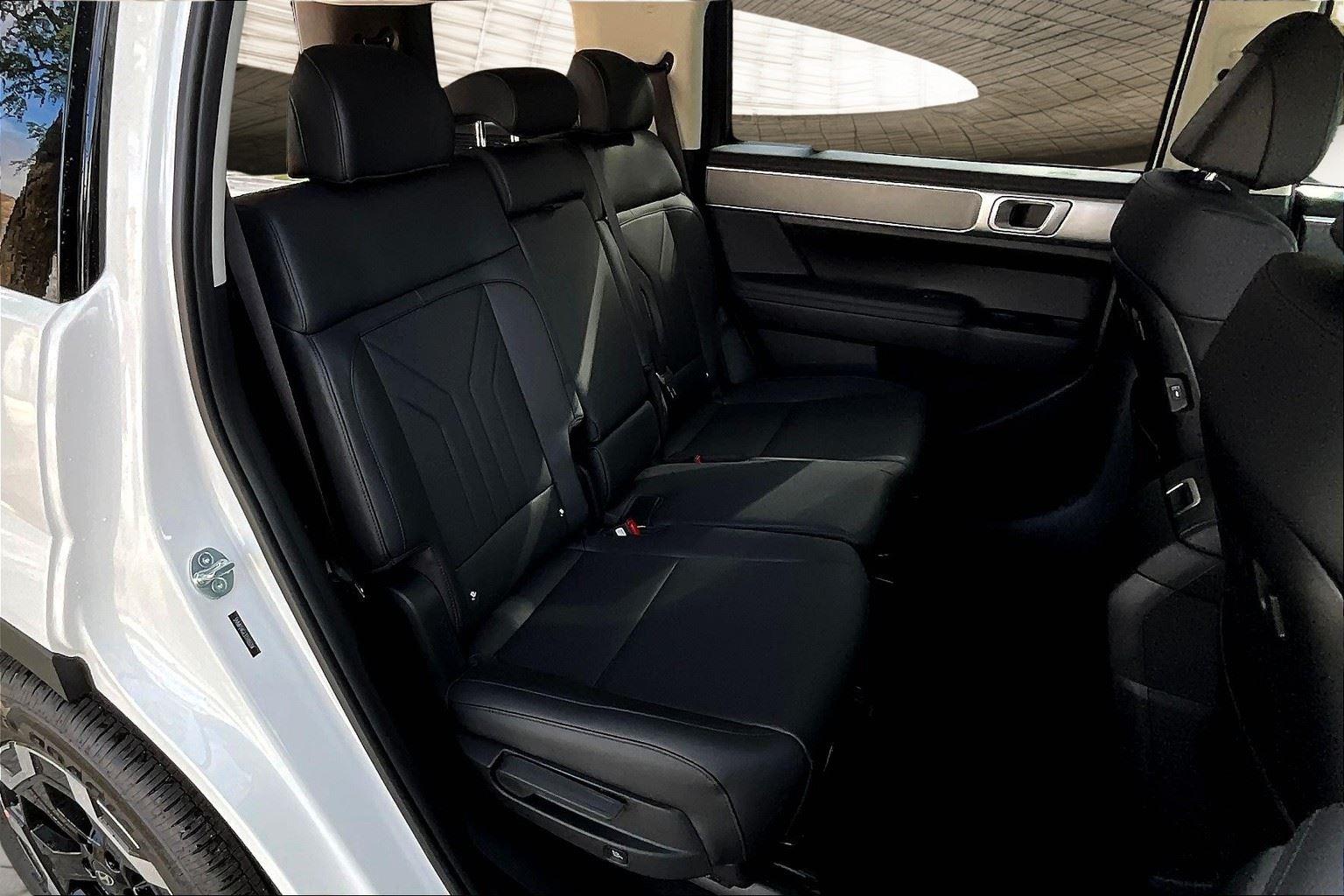 2025 Hyundai Santa Fe SE photo 47