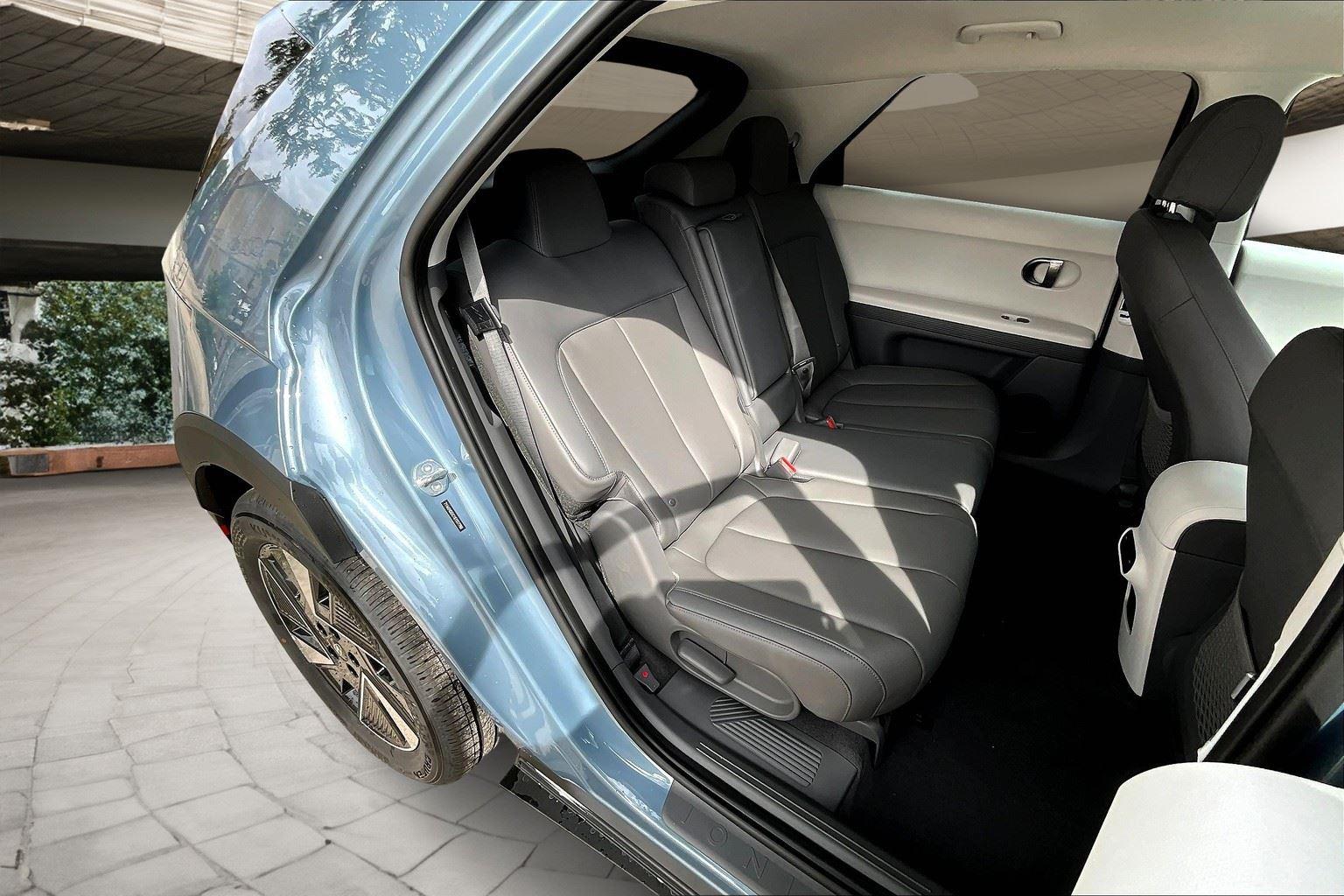 2025 Hyundai Ioniq 5 SE photo 46