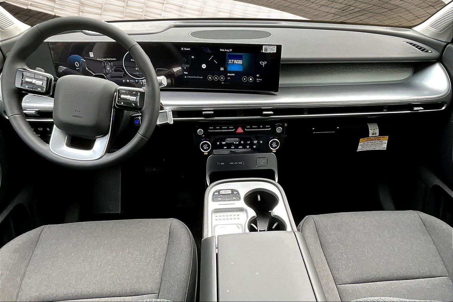 2026 Hyundai Ioniq SEL photo 30
