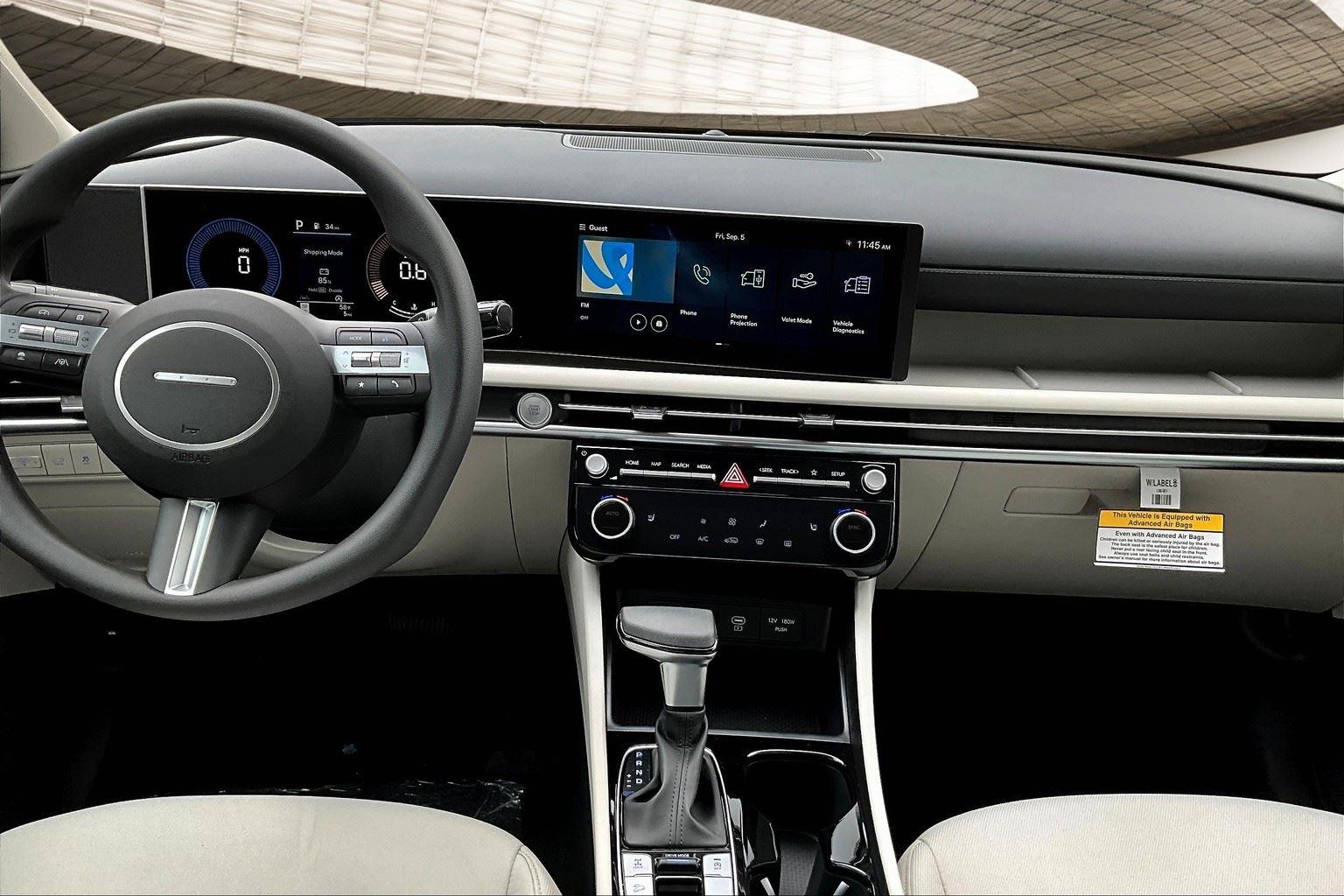 2026 Hyundai Tucson SEL photo 6