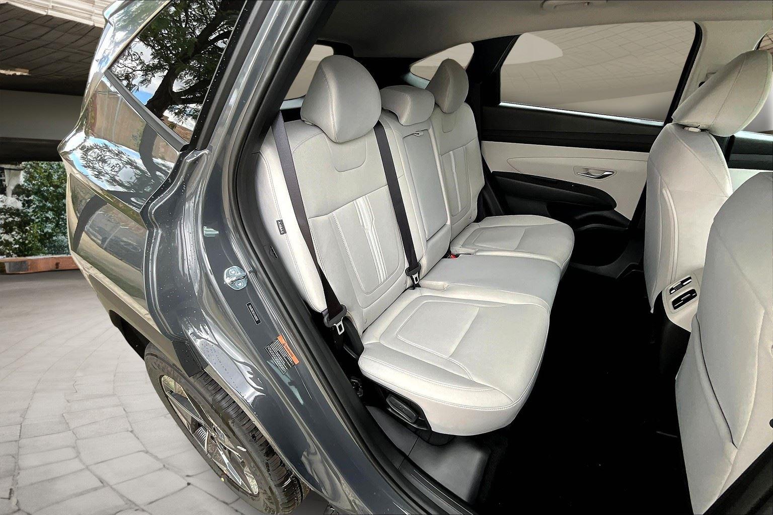 2026 Hyundai Tucson SEL photo 8