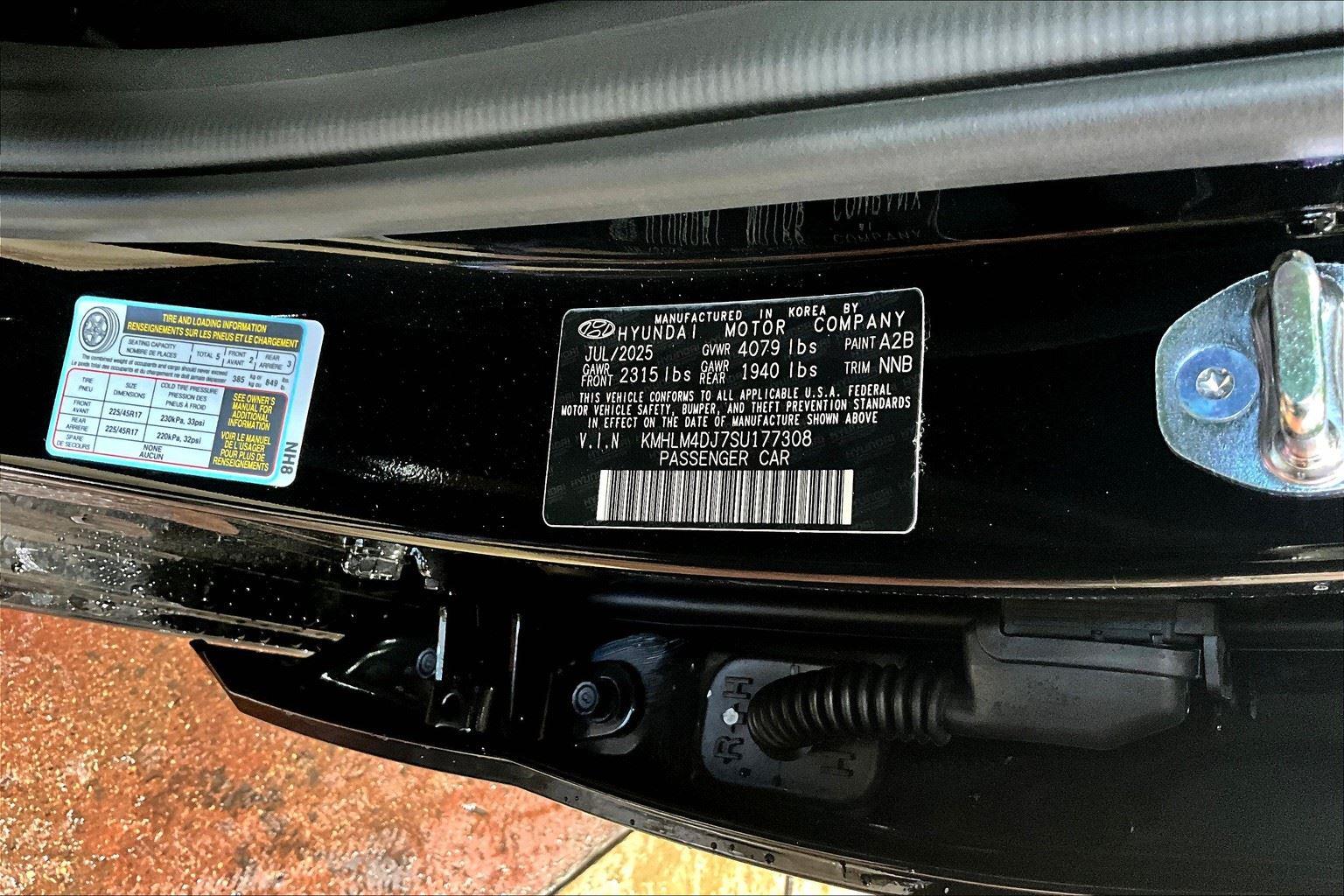 2025 Hyundai Elantra Hybrid SEL Sport photo 13