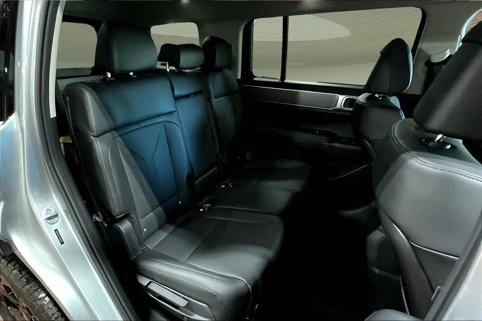 2025 Hyundai Santa Fe Calligraphy photo 32