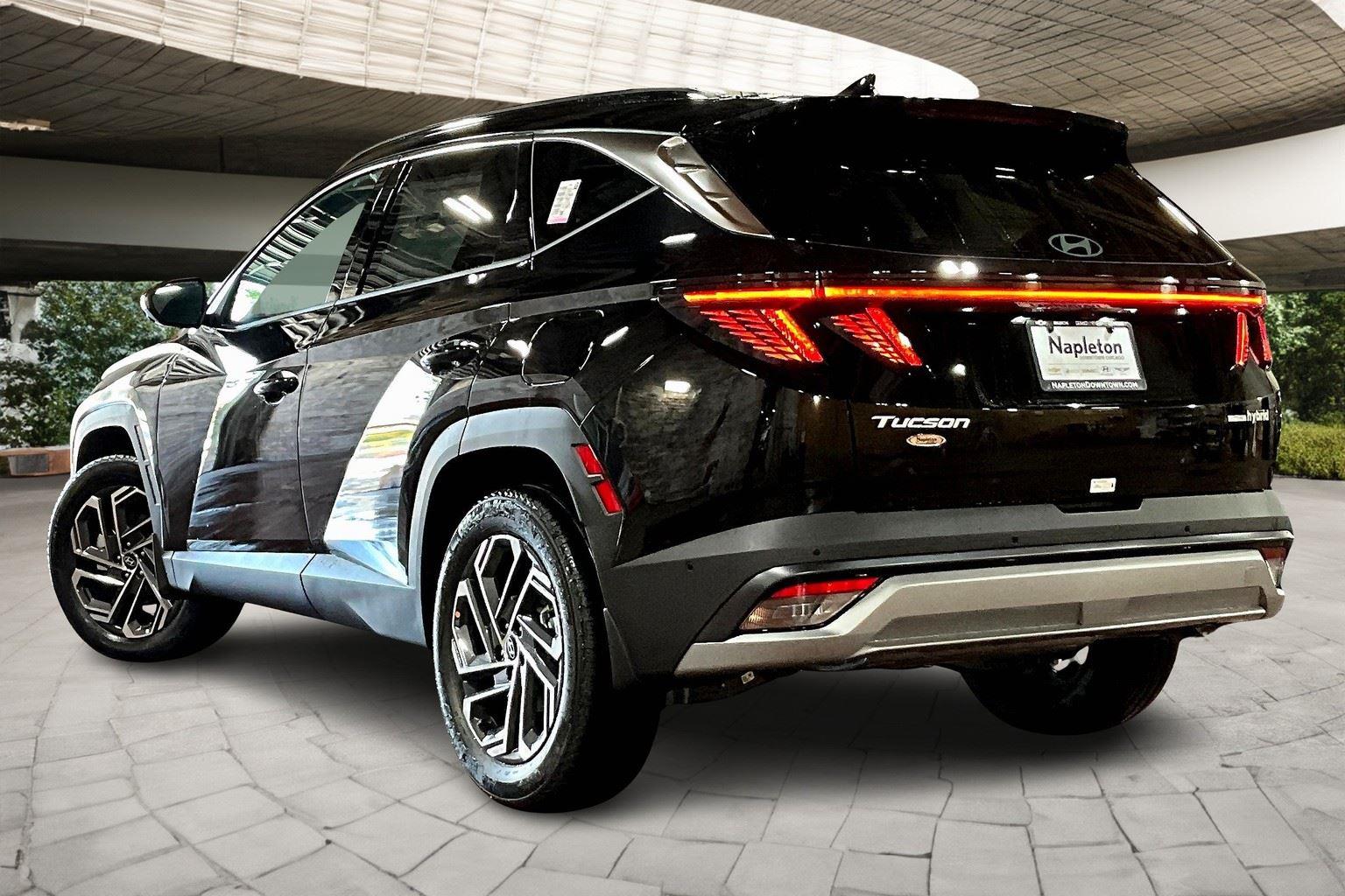 2025 Hyundai Tucson Hybrid Limited photo 3