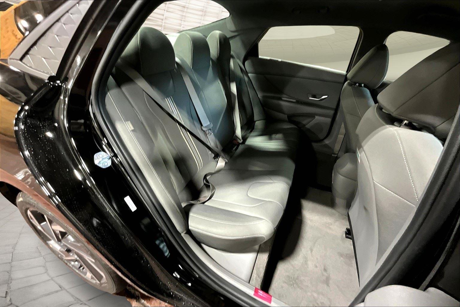 2026 Genesis GV70 3.5T Sport Advanced photo 46