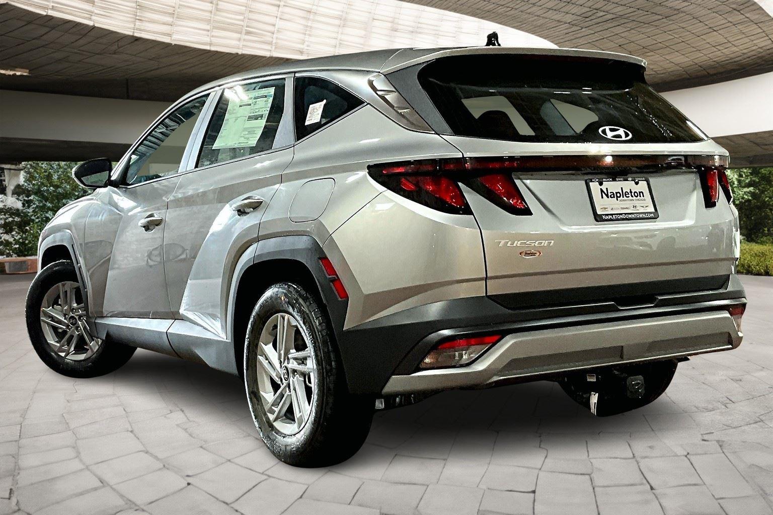 2026 Hyundai Tucson SE photo 3