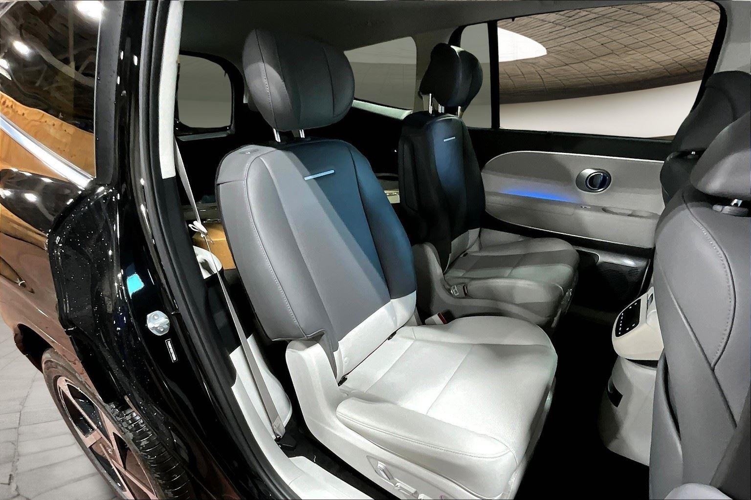 2026 Hyundai Ioniq SE photo 20