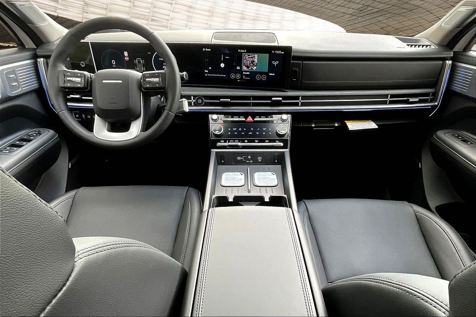 2026 Hyundai Santa Fe Limited photo 4