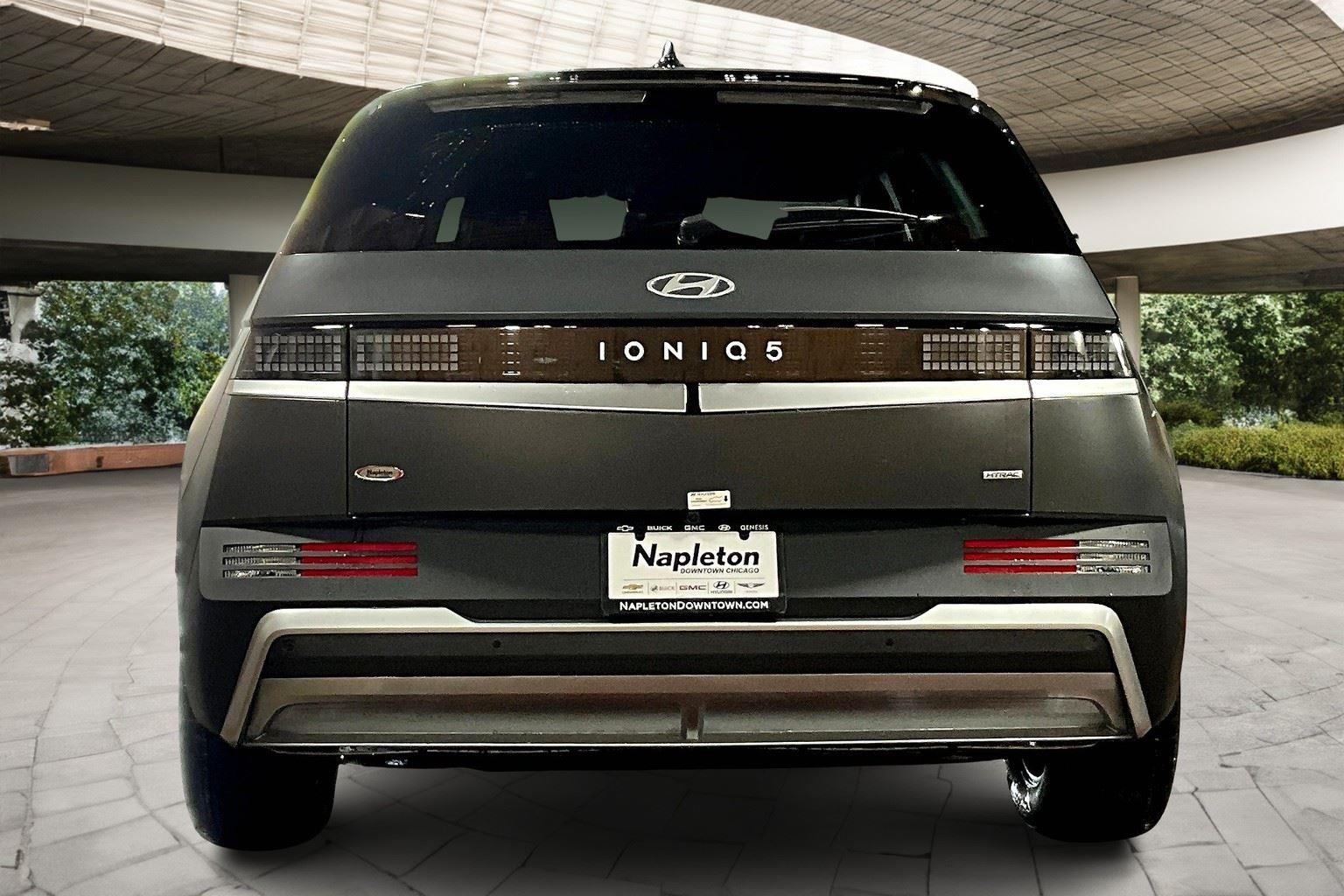2025 Hyundai Ioniq 5 SEL photo 4