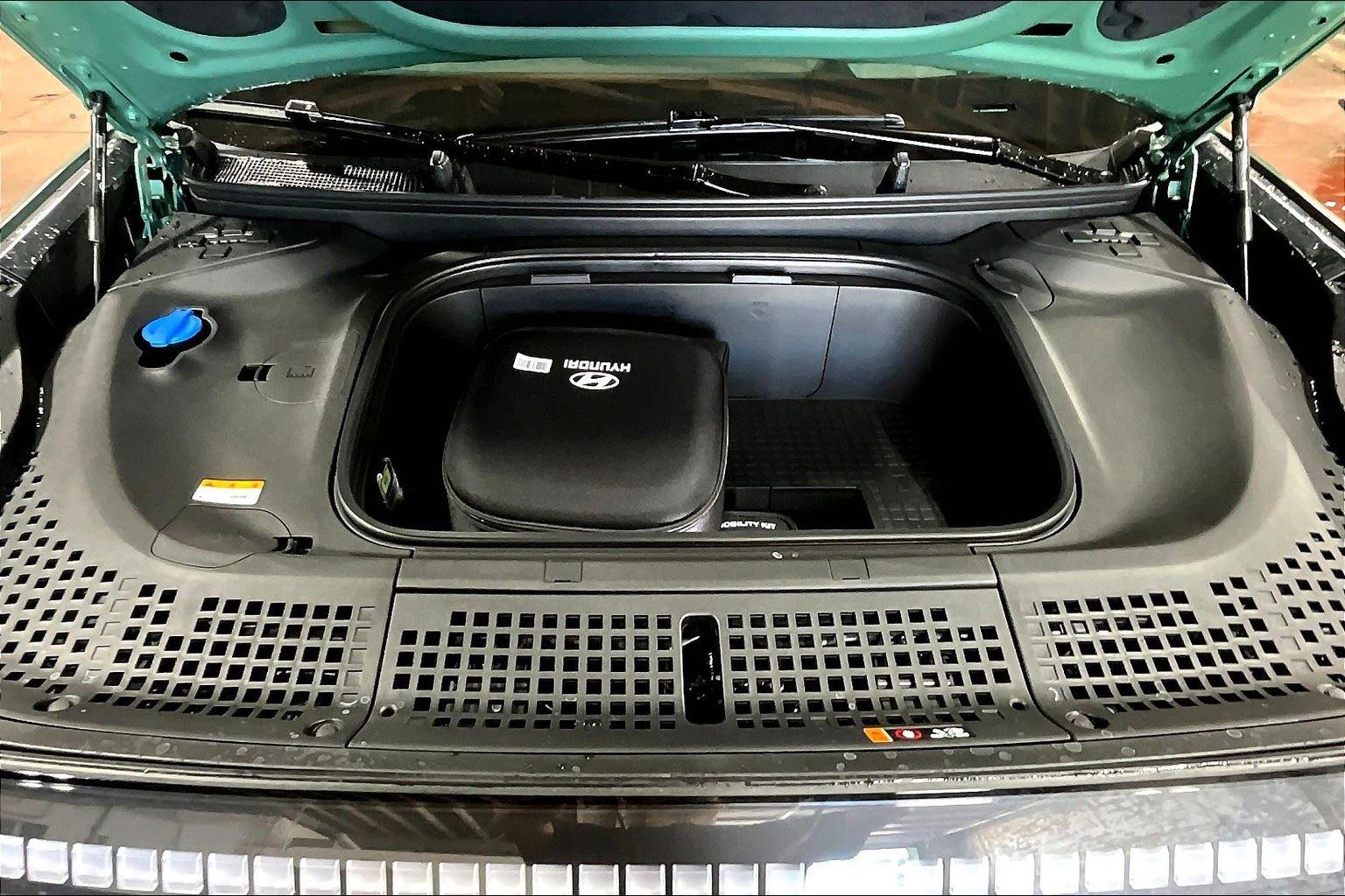 2026 Hyundai Ioniq SE photo 48