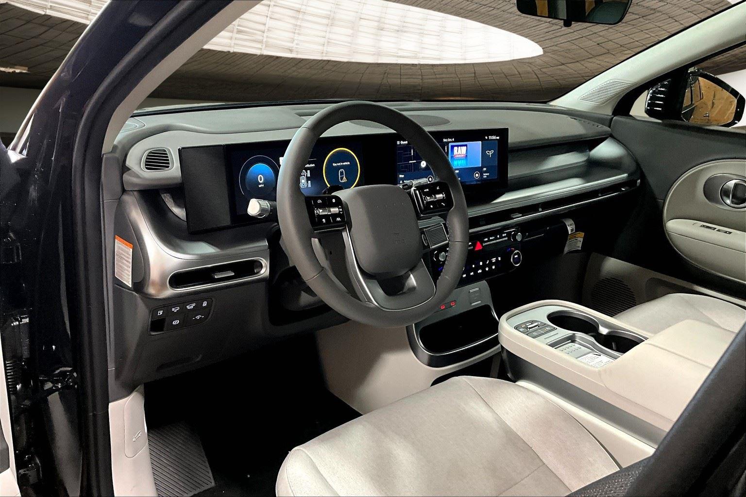 2026 Hyundai Ioniq SE photo 6