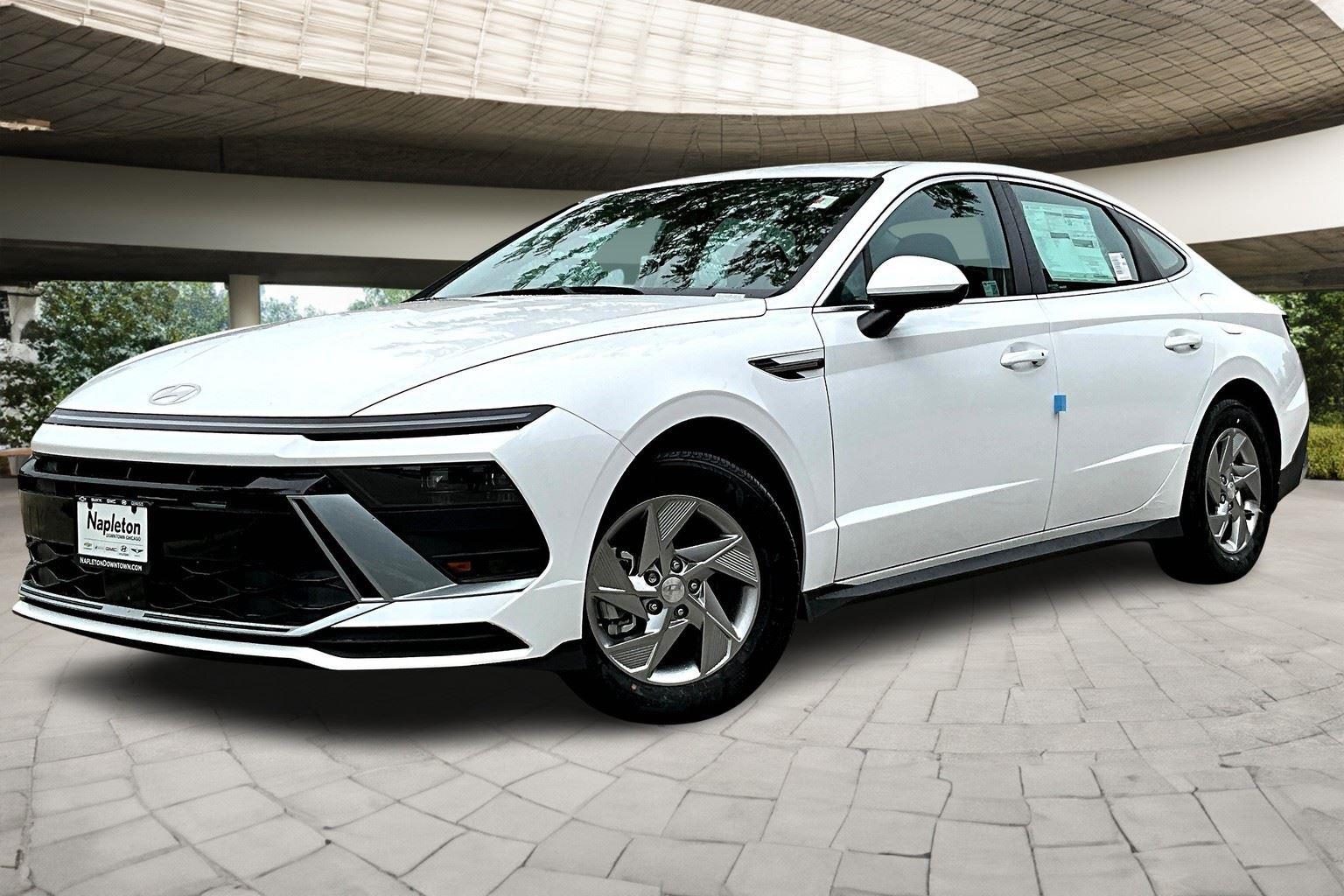 2025 Hyundai Sonata SE's photo