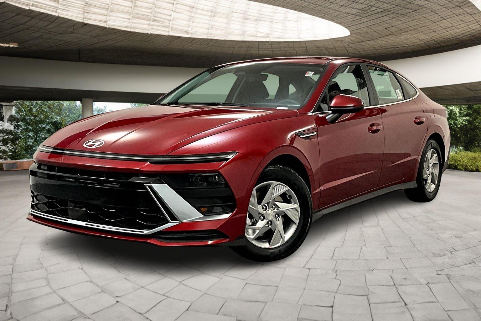 2025 Hyundai Sonata SE's photo