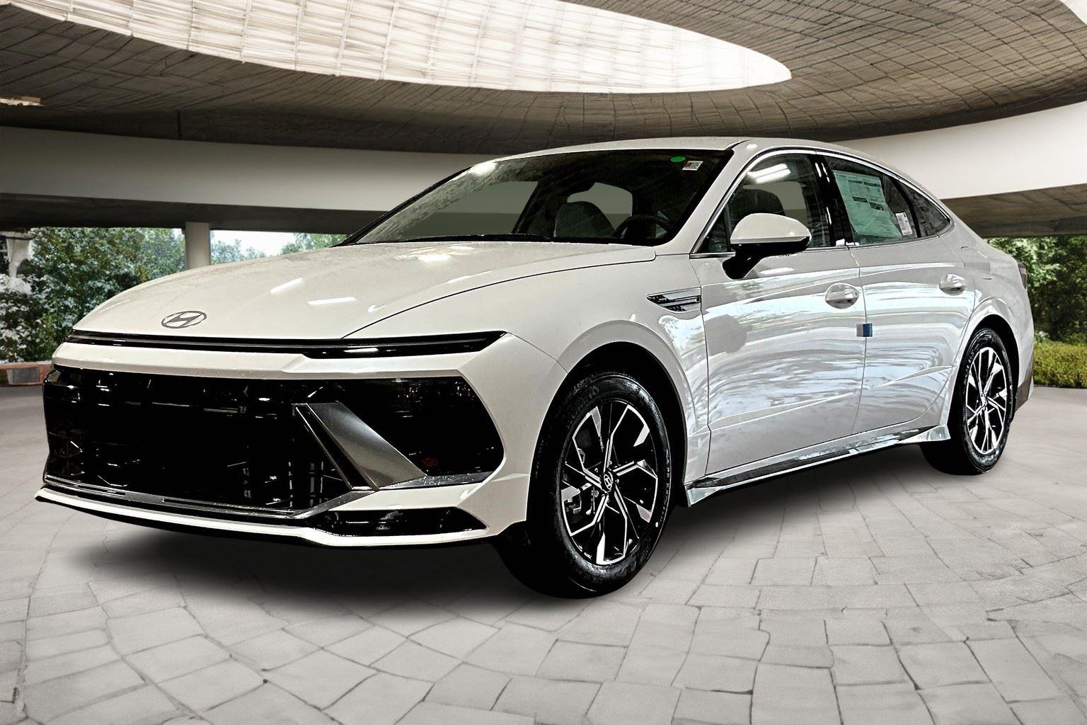 2025 Hyundai Sonata SEL's photo