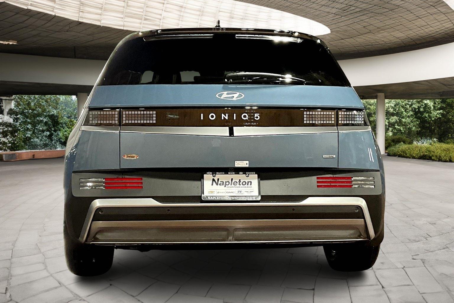 2025 Hyundai Ioniq 5 SEL photo 4