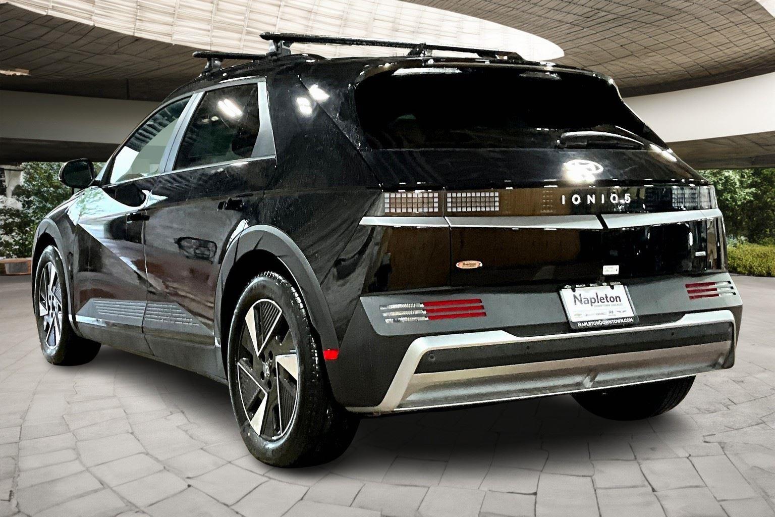 2025 Hyundai Ioniq 5 SEL photo 3