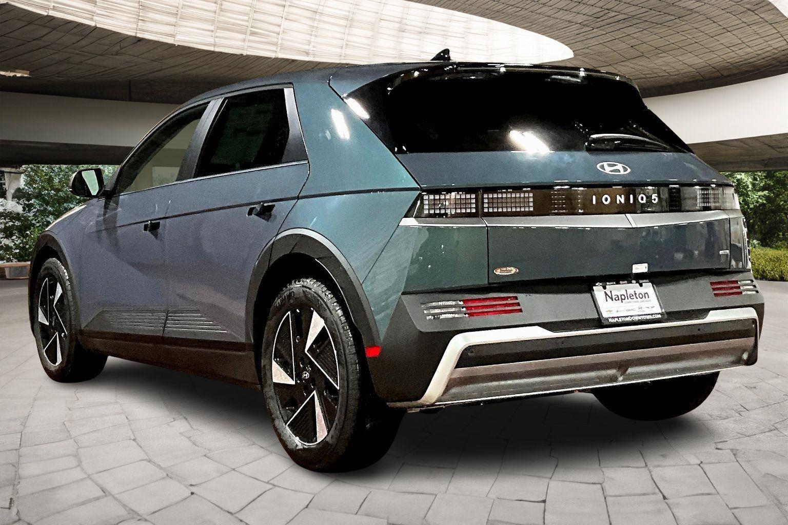 2026 Hyundai Ioniq 5 SEL photo 3