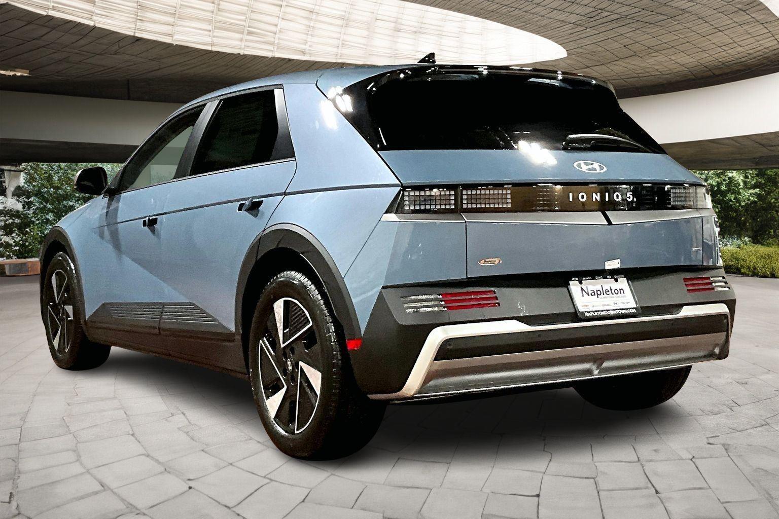 2026 Hyundai Ioniq 5 SEL photo 3