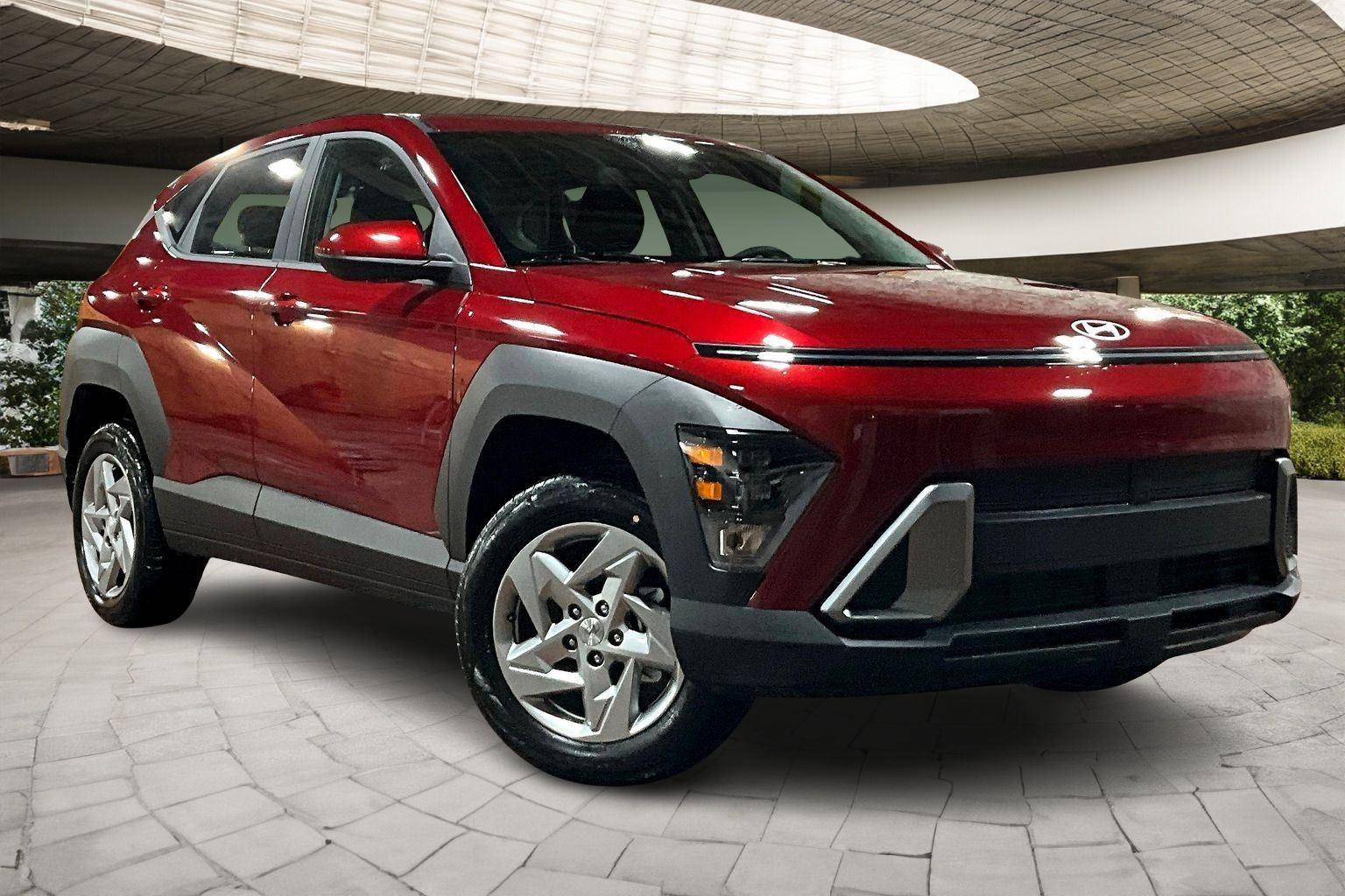 2026 Hyundai Kona SE photo 2