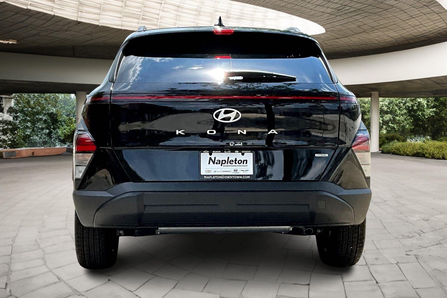 2025 Hyundai Kona SEL photo 4