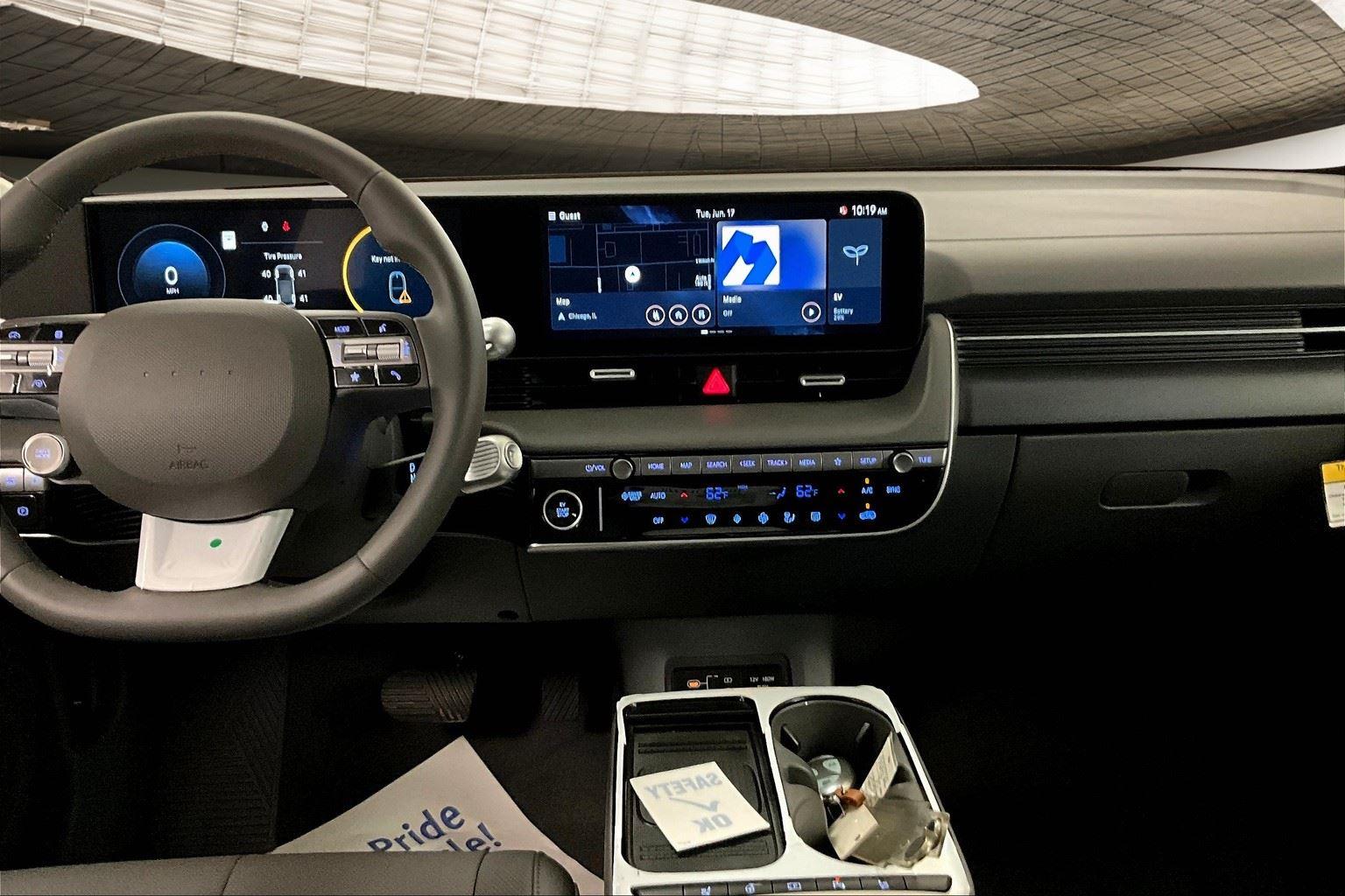 2025 Hyundai IONIQ 5 SEL - Photo 6