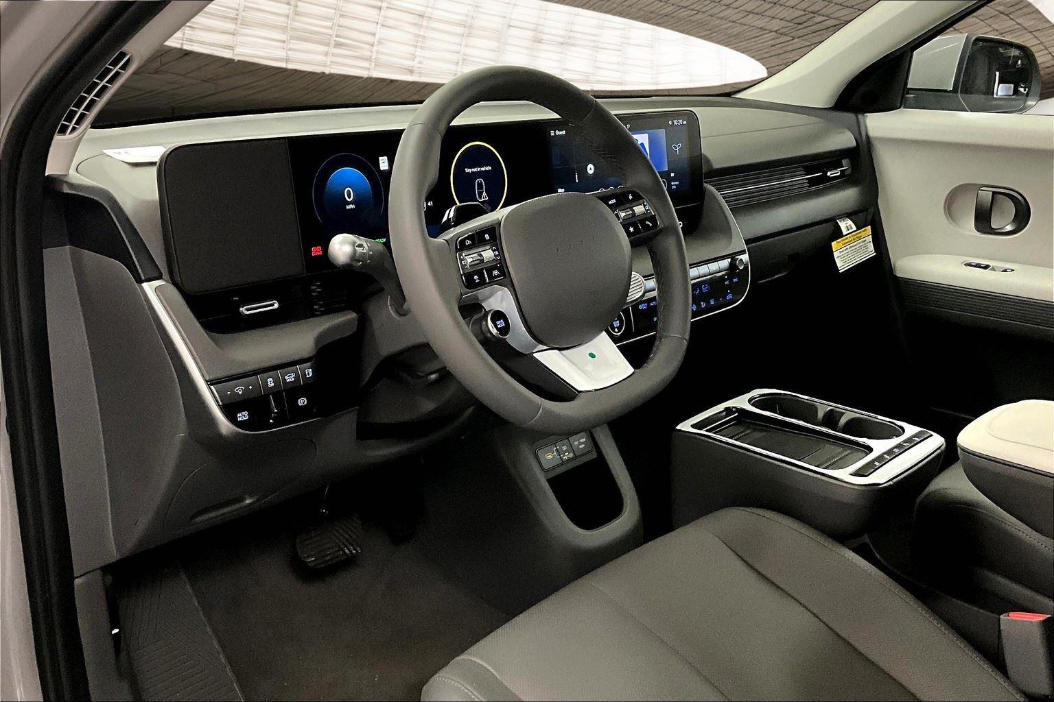 2025 Hyundai IONIQ 5 SEL - Photo 7