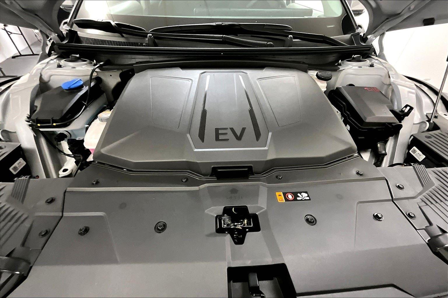 2025 Hyundai IONIQ 5 SEL - Photo 11