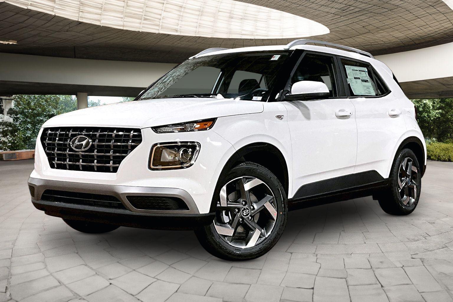 2026 Hyundai Venue SEL w/ 2-Tone Roof IVT's photo