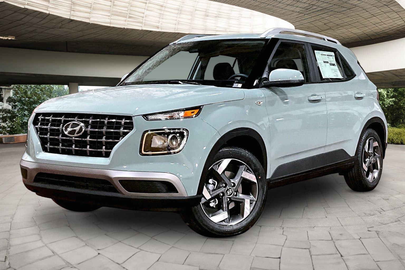 2026 Hyundai Venue SEL w/ 2-Tone Roof IVT's photo