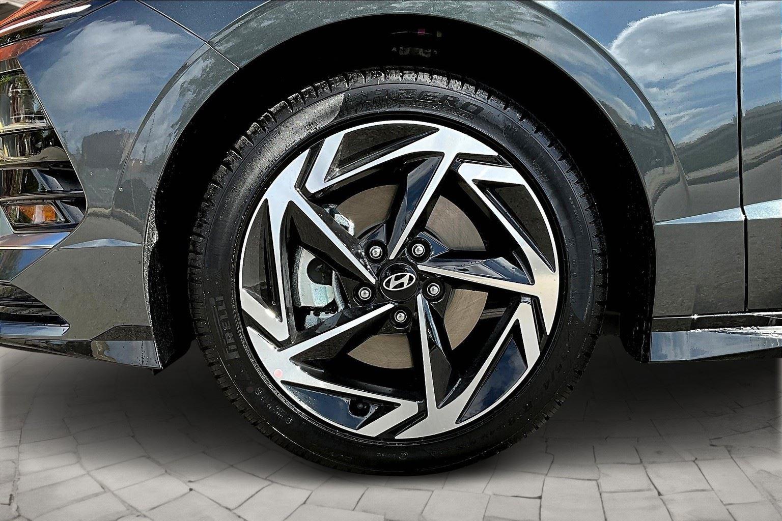2026 Hyundai Sonata SEL - Photo 12
