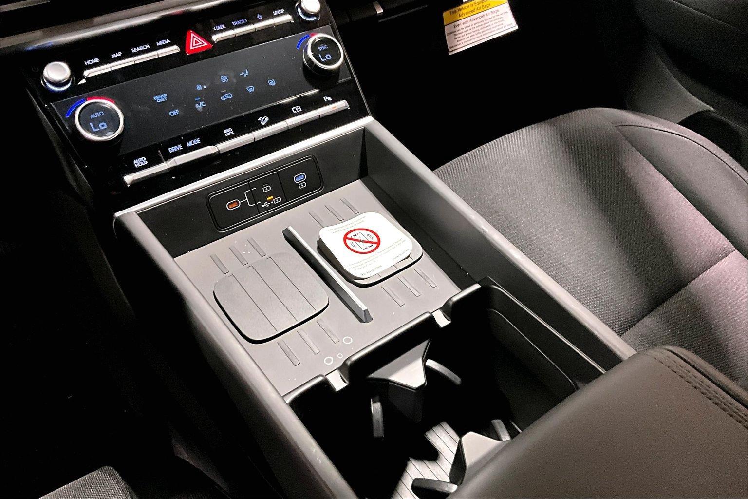 2026 Hyundai Santa Fe SE - Photo 27