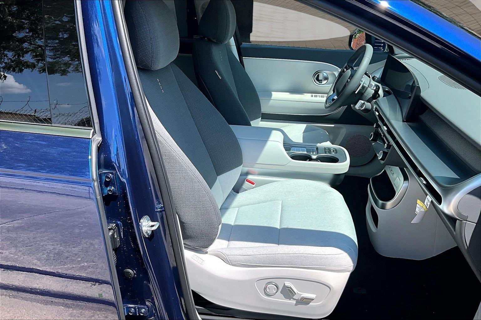 2026 Hyundai IONIQ 9 SE - Photo 12