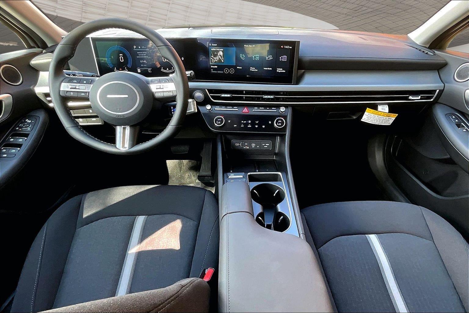 2026 Hyundai Sonata SEL - Photo 6