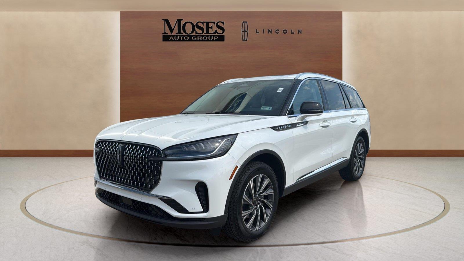 Pristine White Metallic Tri-Coat 2026 Lincoln Aviator SUV / Crossover All-Wheel Drive Automatic