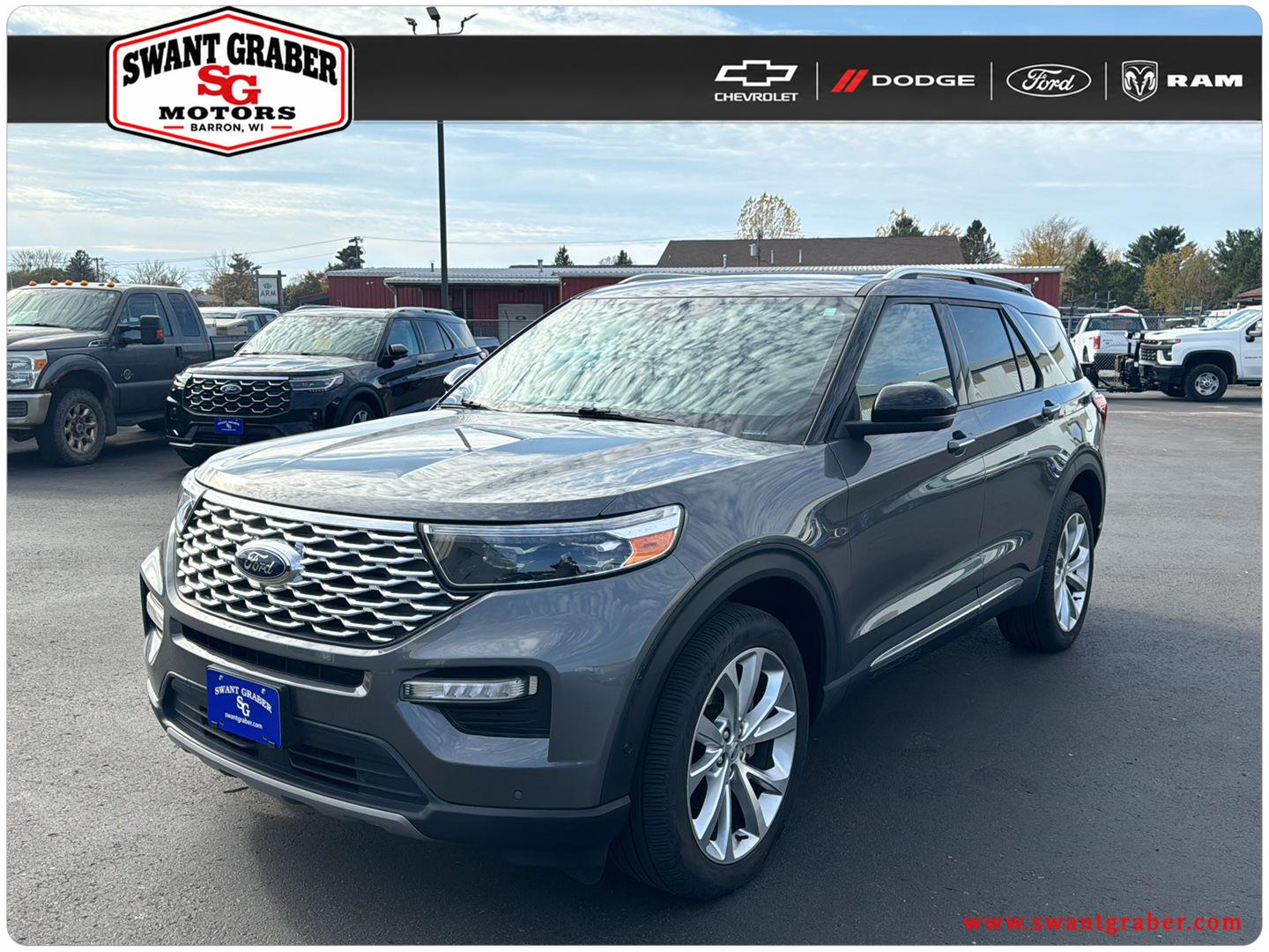  2022 Ford Explorer Platinum AWD   