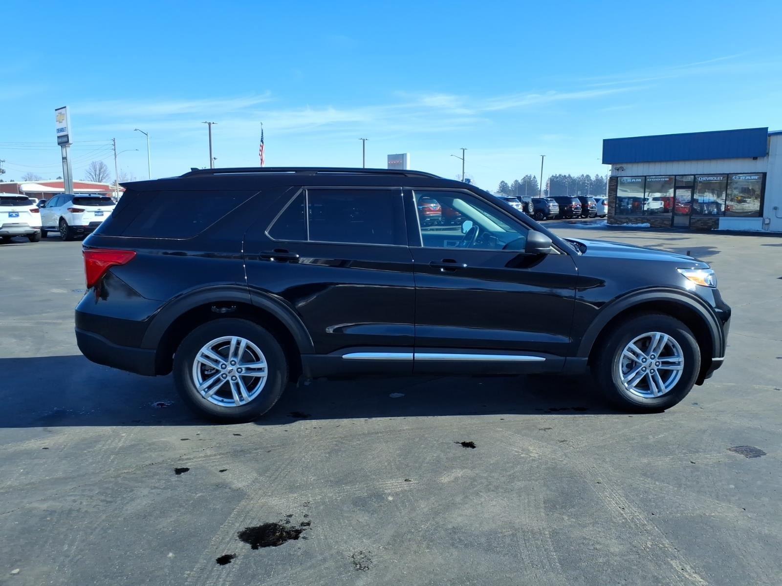 2022 Ford Explorer XLT:6438
