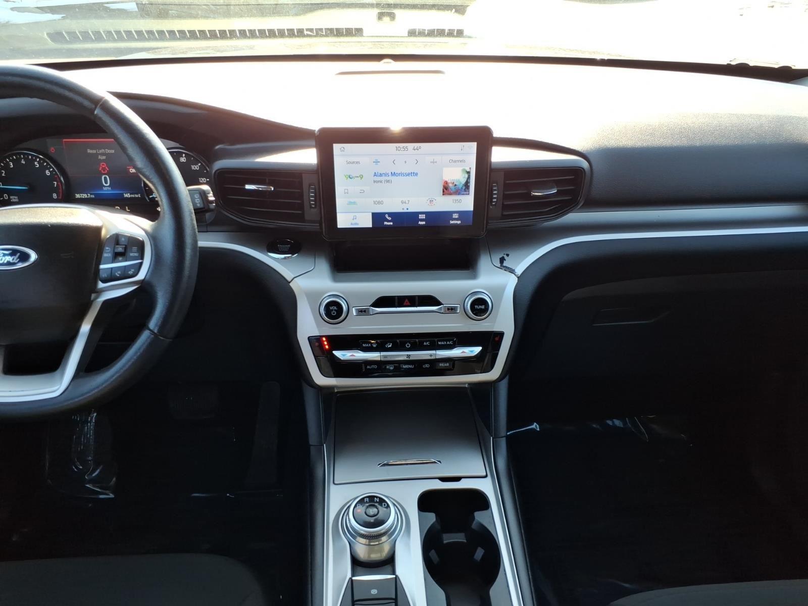 2022 Ford Explorer XLT:6438