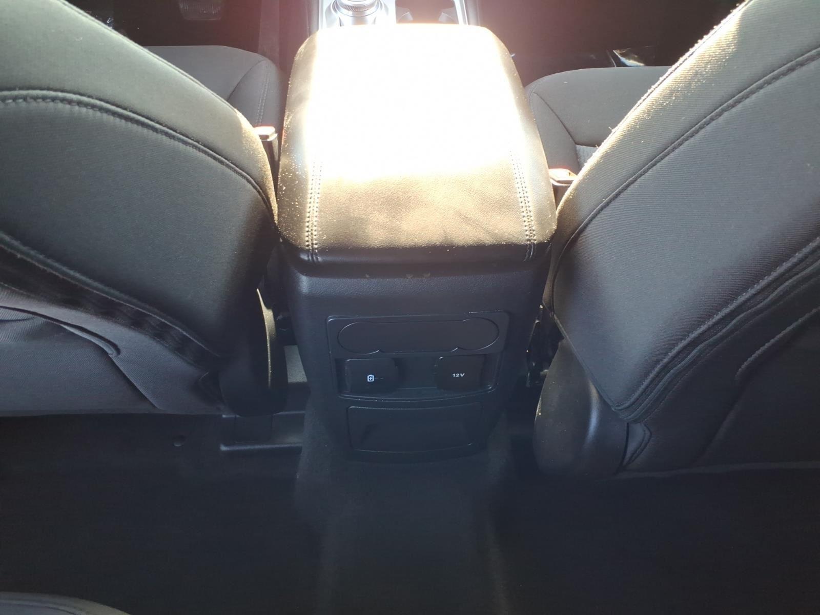 2022 Ford Explorer XLT:6438