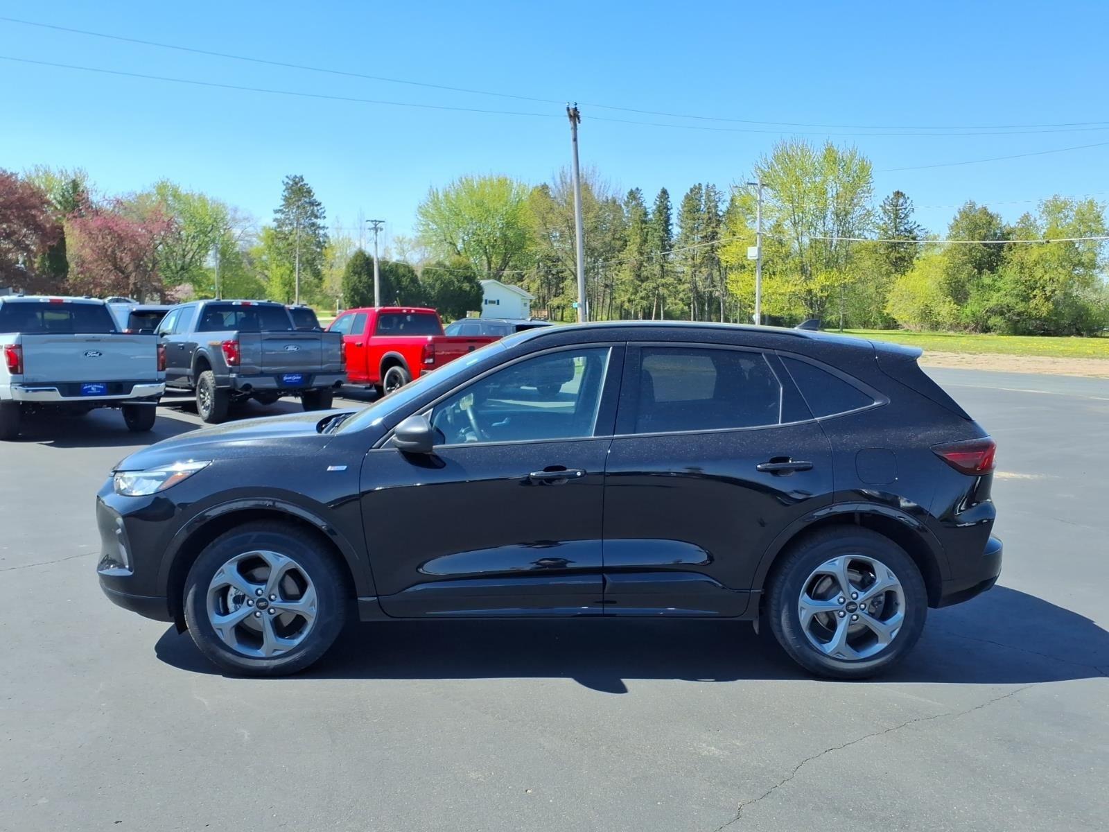 2024 Ford Escape ST-Line:94508A