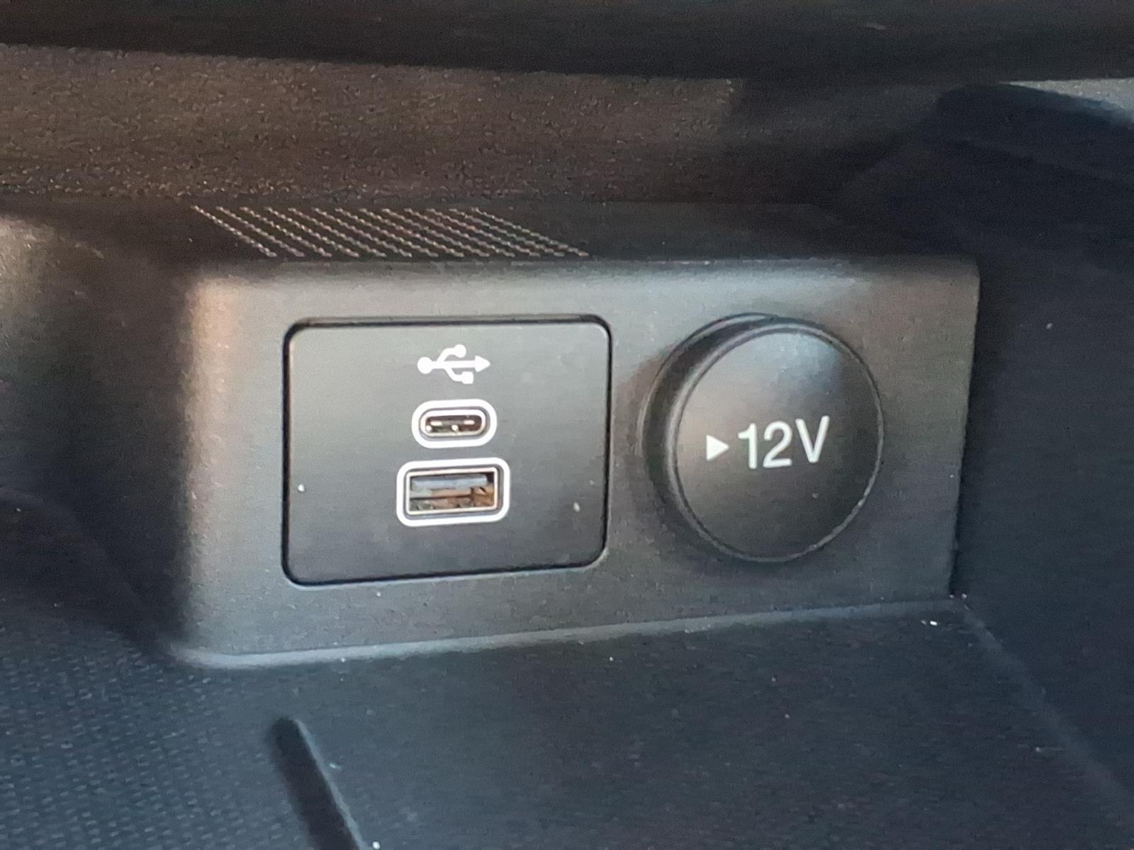 2024 Ford Escape ST-Line:94508A