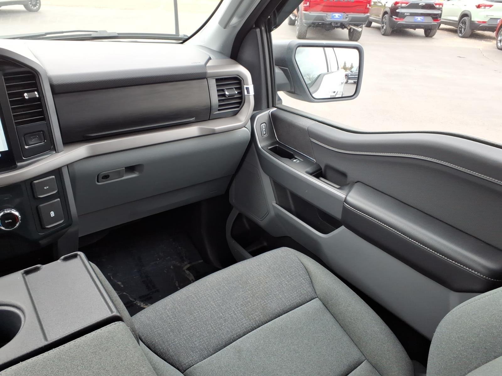2025 Ford F-150 XLT:6445