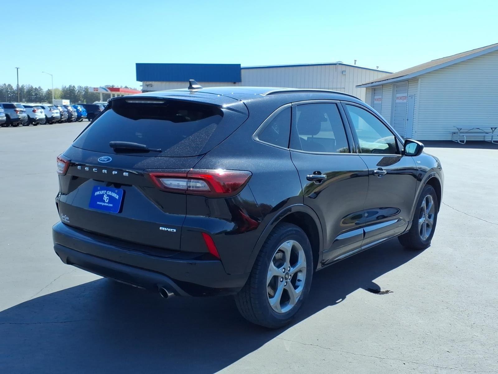 2024 Ford Escape ST-Line:94508A